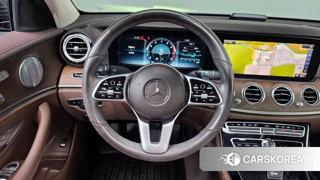 Mercedes-Benz E-Class W213 2019 Серый из Кореи, фото 4