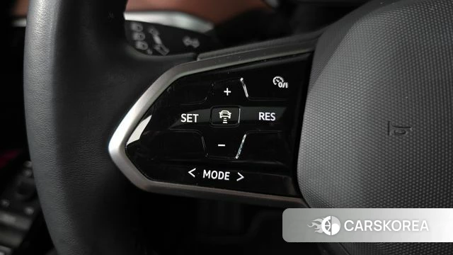 Volkswagen ID.4 2023 Белый из Кореи, фото 4