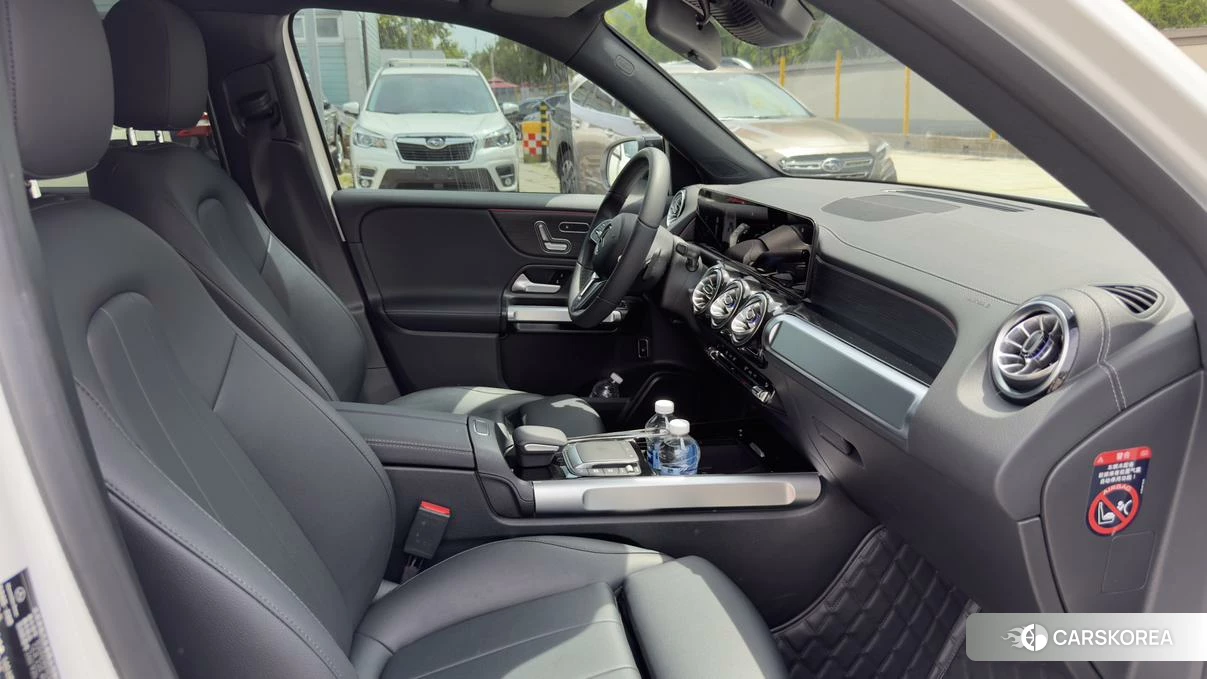 Mercedes-Benz GLB 2022 Белый из Китая, фото 4