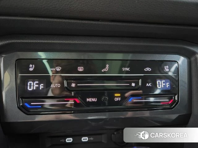 Volkswagen Tiguan Allspace 2024 Белый из Кореи, фото 4