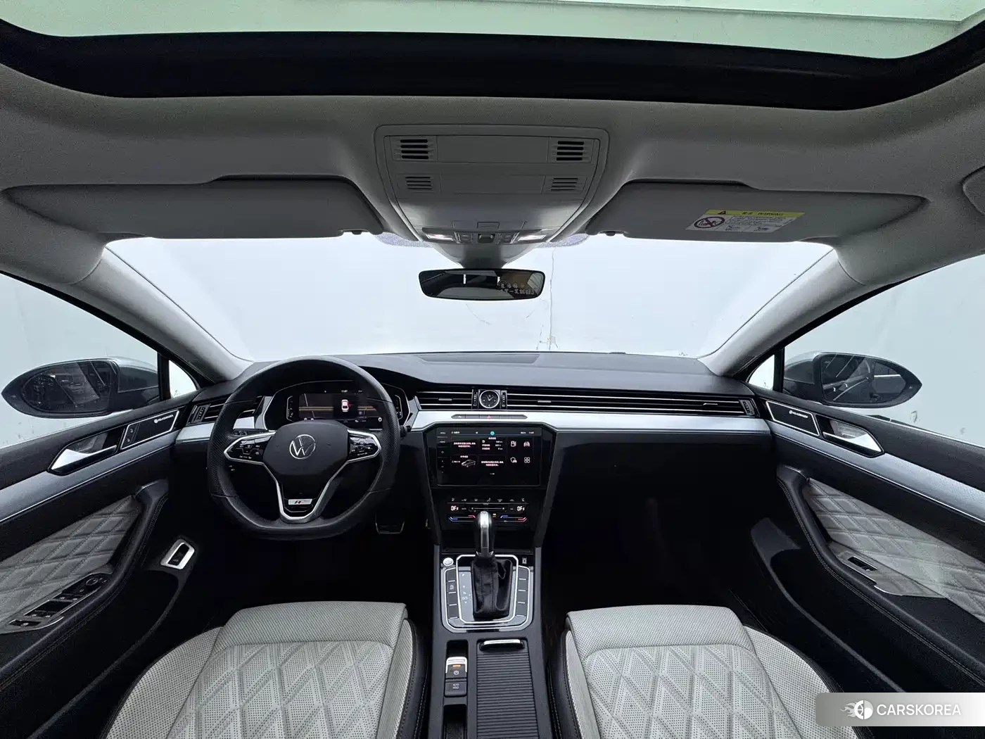 Volkswagen Magotan 2024 Черный из Китая, фото 4