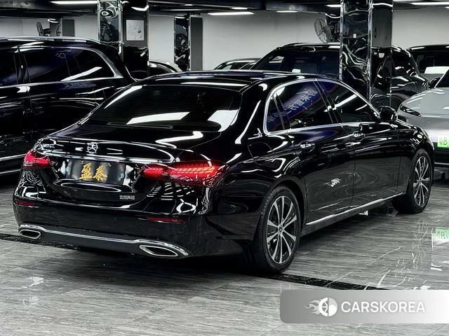 Mercedes-Benz E-class PHEV 2022 Черный из Китая, фото 4