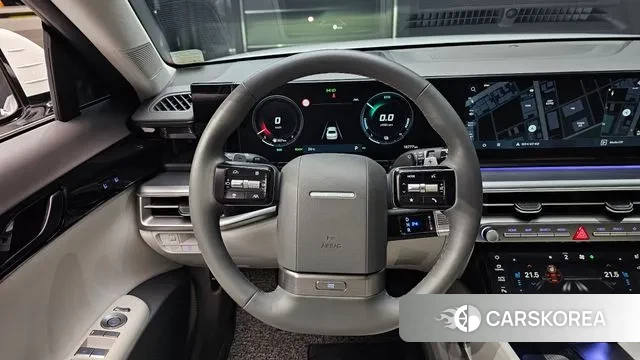 Hyundai Grandeur Hybrid (GN7) 2023 Белый из Кореи, фото 4