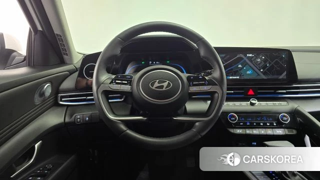 Hyundai The New Avante (CN7) 2024 Белый из Кореи, фото 4
