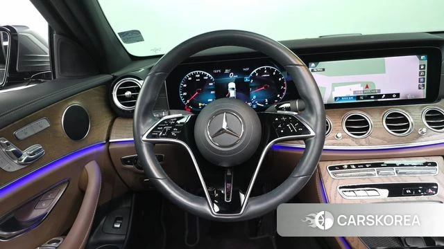 Mercedes-Benz E-Class W213 2021 Серый из Кореи, фото 4