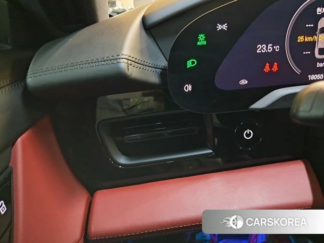 Porsche Taycan 2020 Черный из Кореи, фото 4