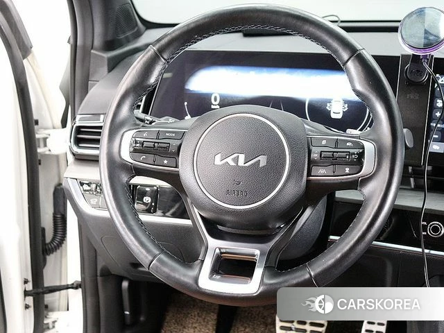 Kia Sportage 5th Generation 2022 Белый из Кореи, фото 4