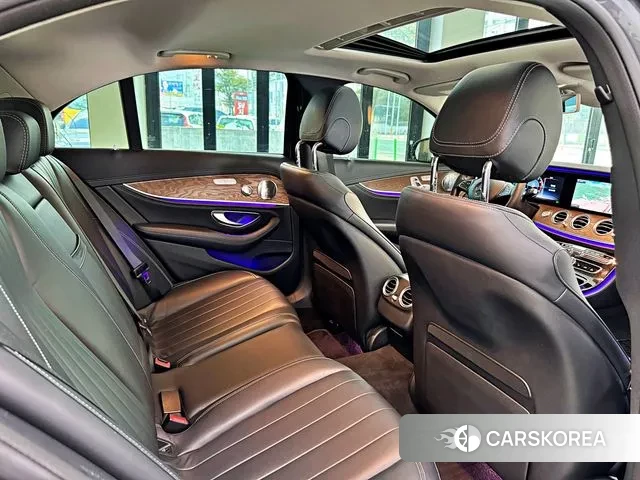 Mercedes-Benz E-Class W213 2018 Серый из Кореи, фото 4