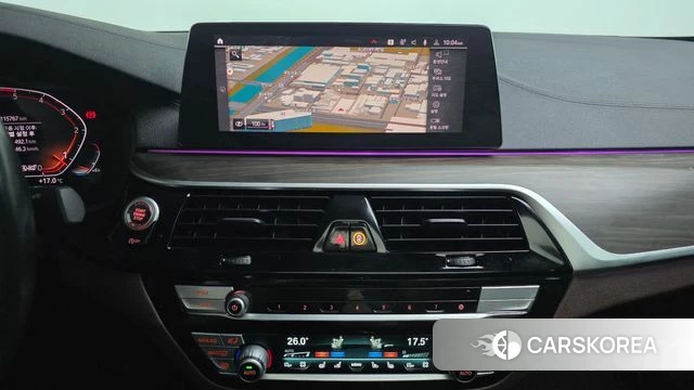 BMW 5 Series (G30) 2019 Белый из Кореи, фото 4