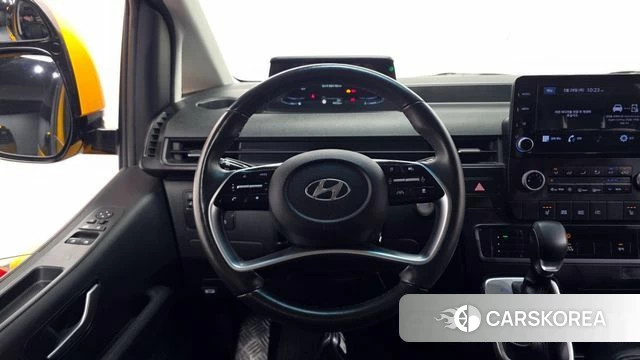 Hyundai Staria 2021 Желтый из Кореи, фото 4