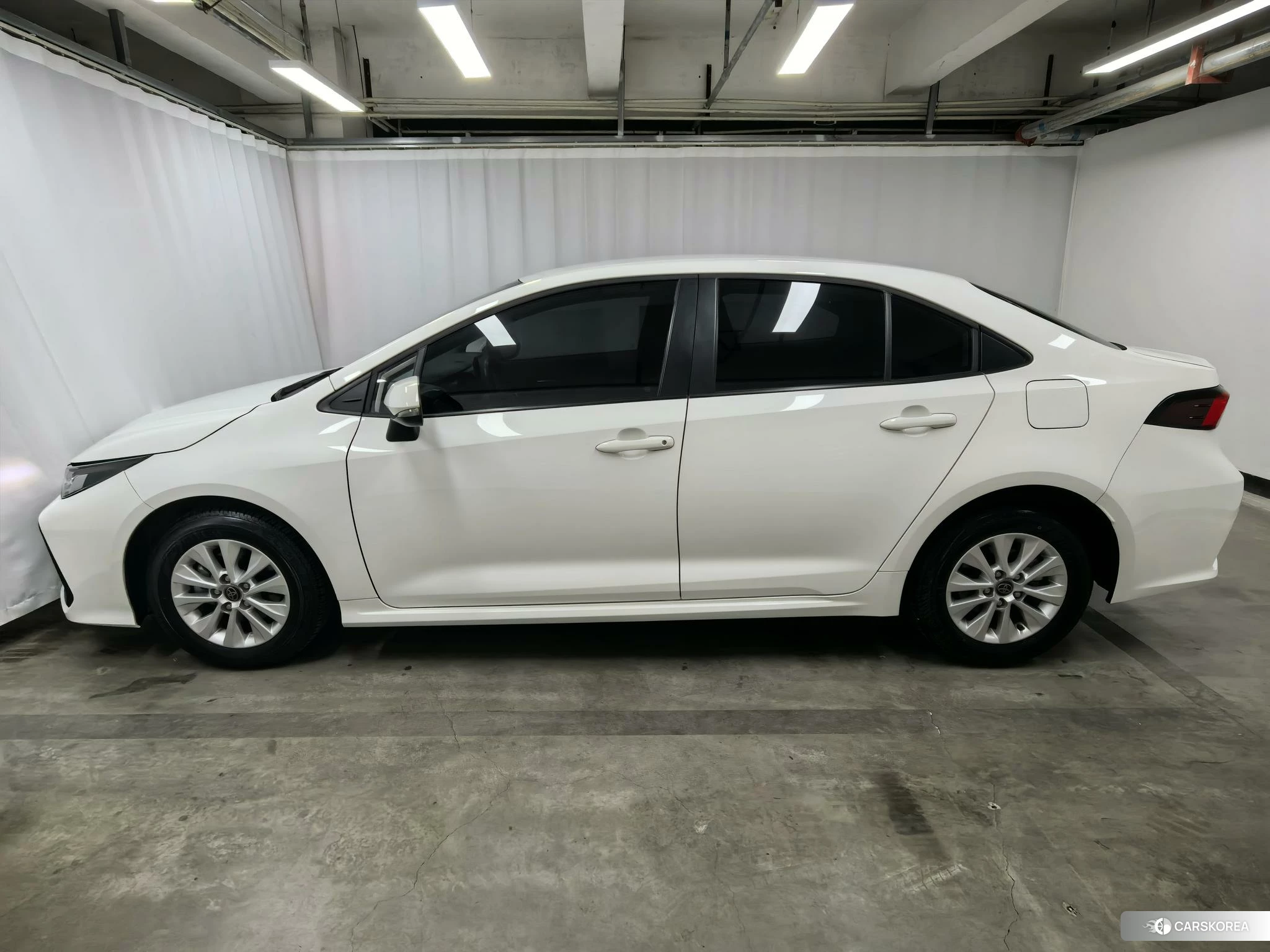 Toyota Corolla 2024 Белый из Китая, фото 4