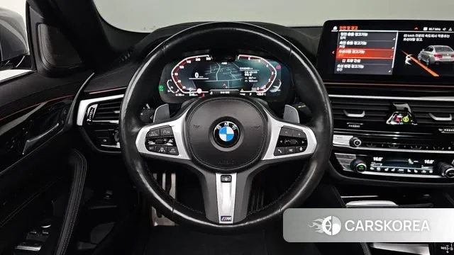 BMW 5 Series (G30) 2023 Серебристо-серый из Кореи, фото 4