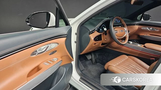 Genesis GV70 2023 Белый из Кореи, фото 4
