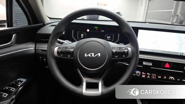 Kia The New K5 3rd generation 2024 Белый из Кореи, фото 4
