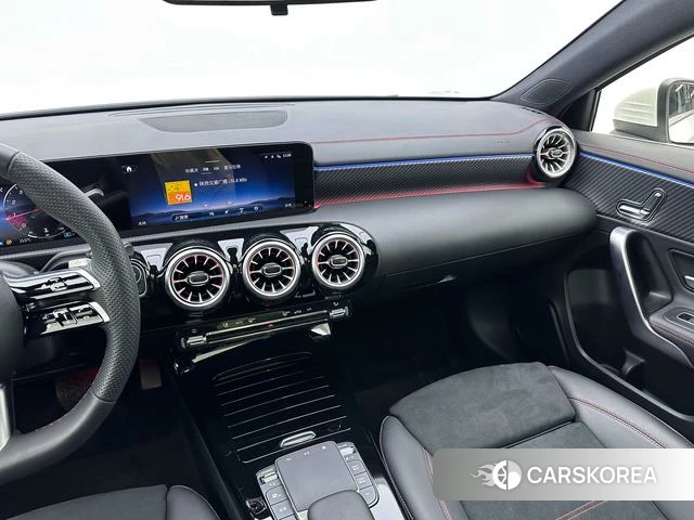 Mercedes-Benz Class A 2024 Белый из Китая, фото 4