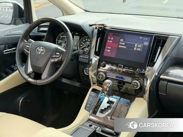 Toyota Elfa 2023 Белый из Китая, фото 4