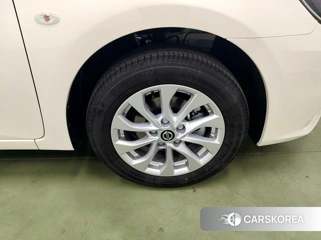 Nissan Xuan Yi 2025 Белый из Китая, фото 4