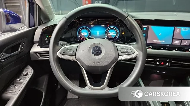 Volkswagen Golf 8th Generation 2022 Синий из Кореи, фото 4