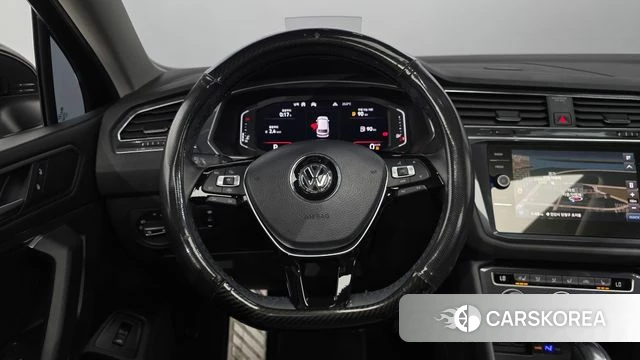 Volkswagen Tiguan Allspace 2020 Черный из Кореи, фото 4
