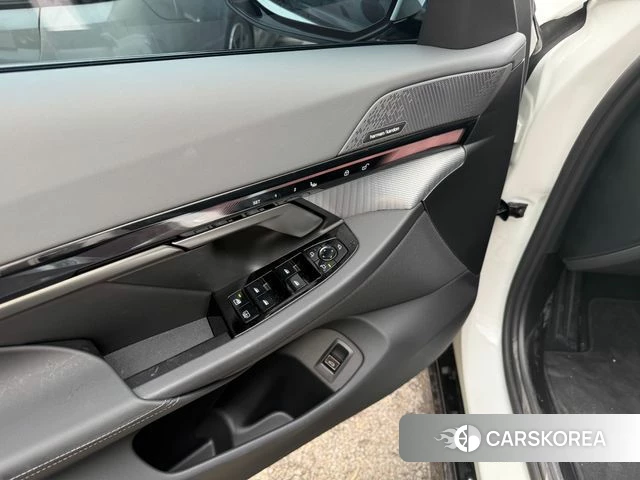 BMW 5 Series (G60) 2026 Белый из Кореи, фото 4
