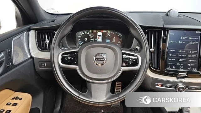 Volvo XC60 second Generation 2019 Белый из Кореи, фото 4