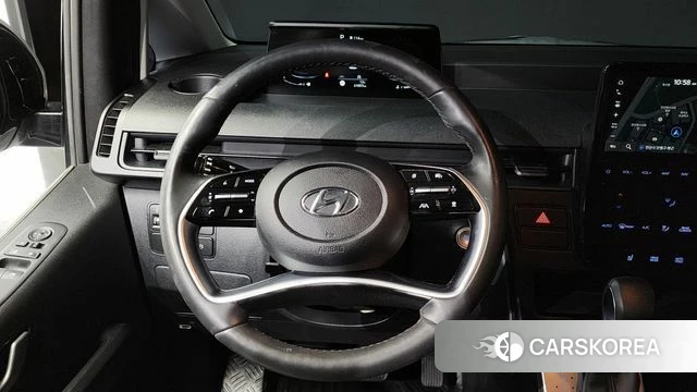 Hyundai Staria 2022 Серебристо-серый из Кореи, фото 4