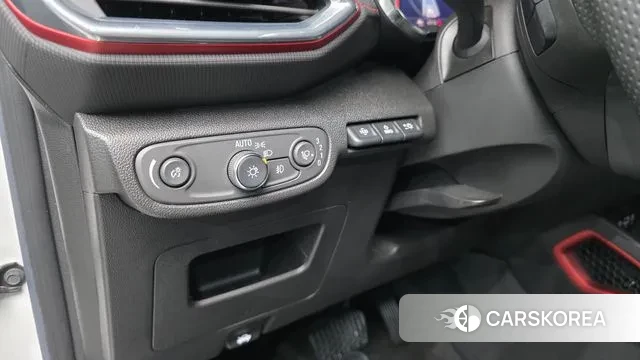 Chevrolet (GM Daewoo) Trailblazer 2022 Белый из Кореи, фото 4