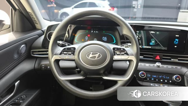 Hyundai The New Avante (CN7) 2023 Белый из Кореи, фото 4