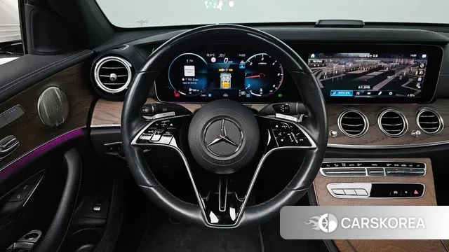 Mercedes-Benz E-Class W213 2022 Белый из Кореи, фото 4