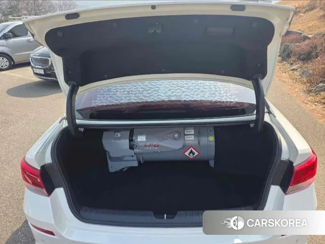 Kia The New K5 2nd generation 2018 Белый из Кореи, фото 4