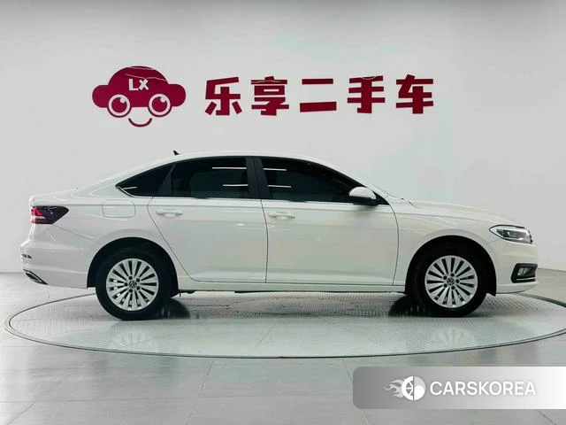 Volkswagen Lavida 2021 Белый из Китая, фото 4
