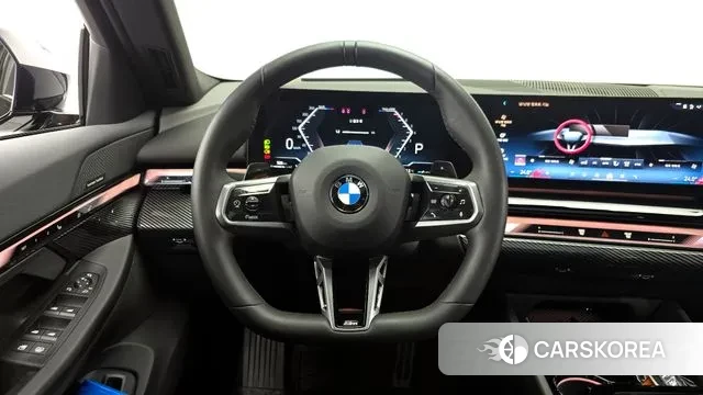 BMW 5 Series (G60) 2025 Черный из Кореи, фото 4