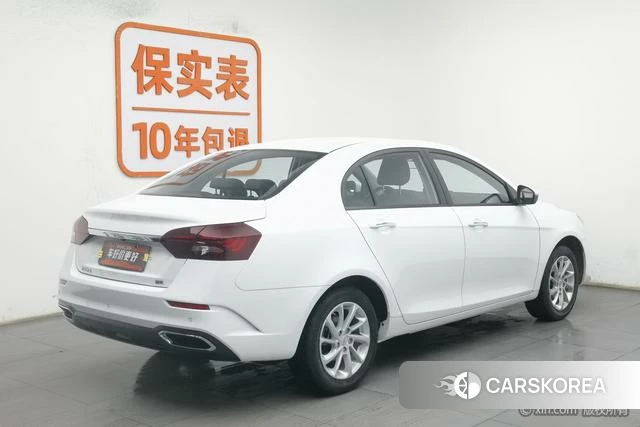 Geely Automobile Emgrand 2022 Белый из Китая, фото 4