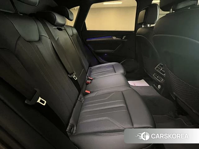 Audi Q5L 2025 Черный из Китая, фото 4