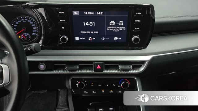Kia K5 3rd generation 2023 Серебристо-серый из Кореи, фото 4
