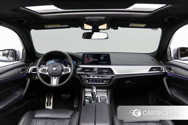 BMW 5 Series (G30) 2018 Светло-серебряный цвет из Кореи, фото 4