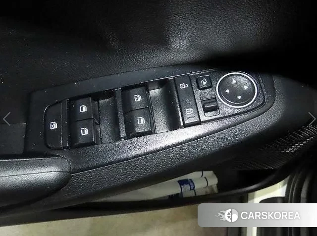 Kia Seltos 2022 Белый из Кореи, фото 4