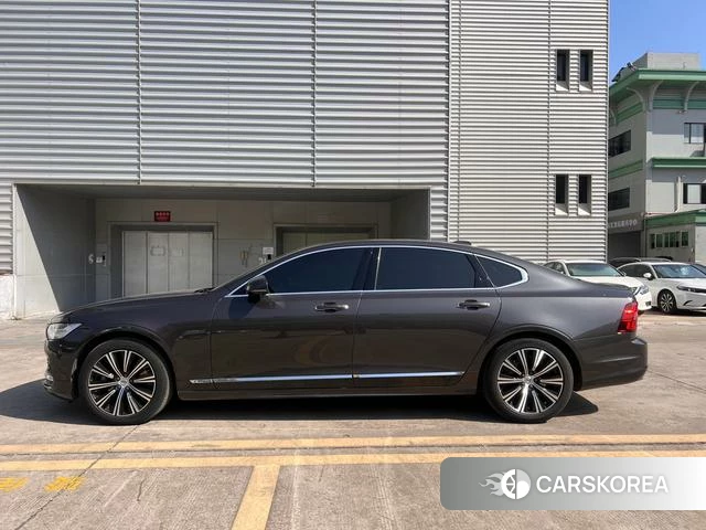 Volvo S90 2021 Темно-серый из Китая, фото 4