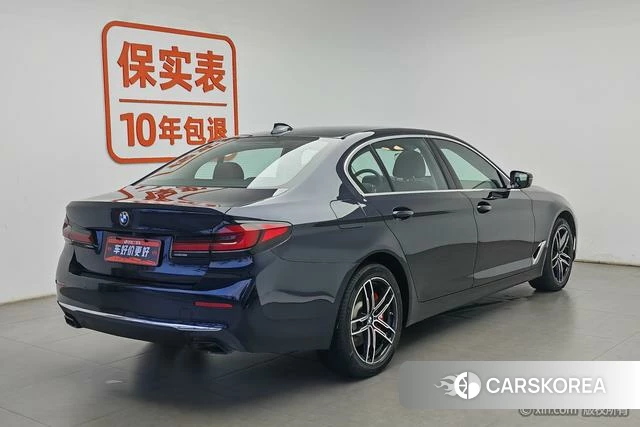 BMW 5 series 2022 Черный из Китая, фото 4