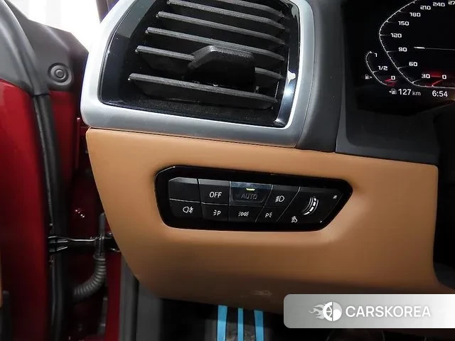 BMW M8 (G15) 2024 Фиолетовый из Кореи, фото 4