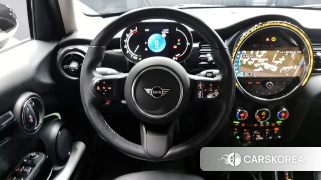 Mini Cooper 2023 Белый из Кореи, фото 4