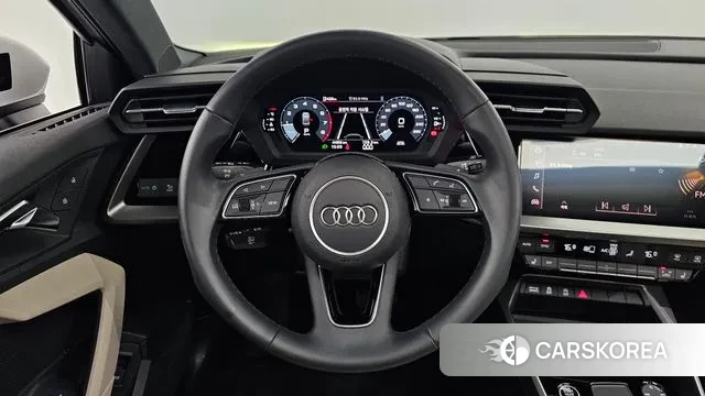Audi A3 (8Y) 2023 Белый из Кореи, фото 4
