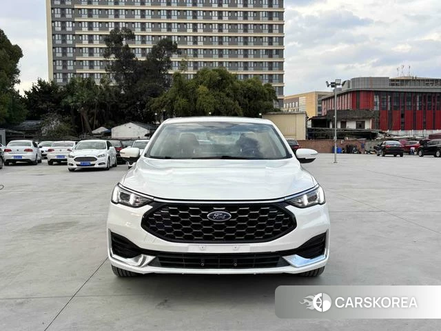 Ford Forrest 2021 Белый из Китая, фото 4