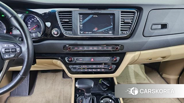 Kia The New Carnival 2019 Белый из Кореи, фото 4