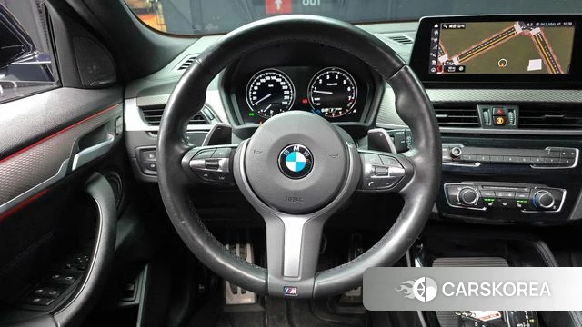 BMW X2 (F39) 2022 Светло-серебряный цвет из Кореи, фото 4
