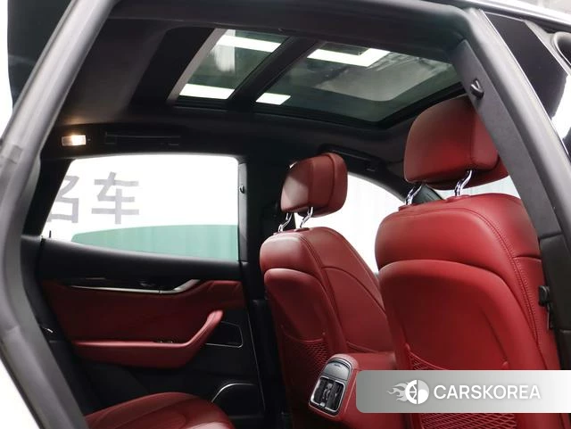 Maserati Levante 2024 Белый из Китая, фото 4