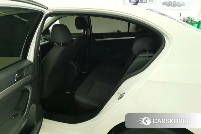 Volkswagen Lavida 2019 Белый из Китая, фото 4