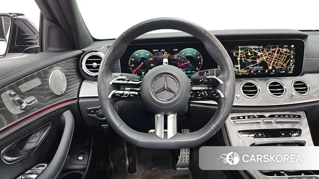 Mercedes-Benz E-Class W213 2023 Белый из Кореи, фото 4