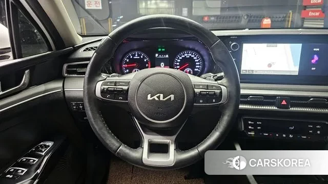 Kia K5 3rd generation 2023 Белый из Кореи, фото 4