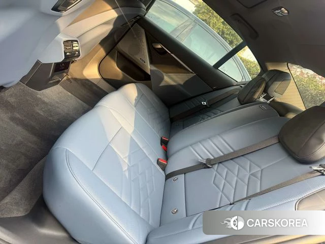 BMW i5 2025 Черный из Китая, фото 4